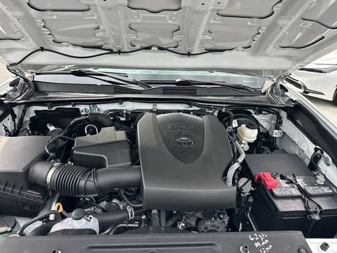 Used 2023 Toyota Tacoma Limited RWD image 30