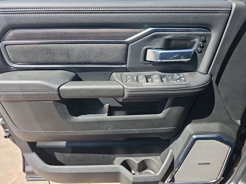 New 2025 RAM 2500 Laramie image 28