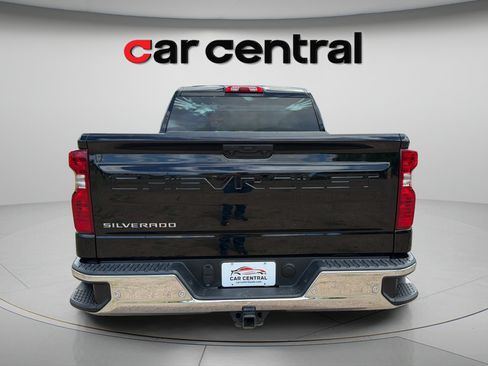 Used 2022 Chevrolet Silverado 1500 W/T w/ WT Value Package AWD/4WD image 4
