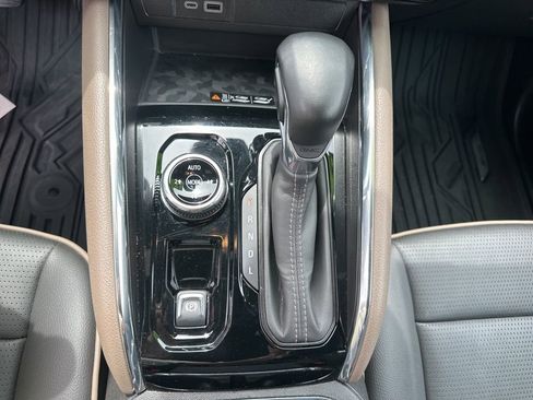 Used 2024 GMC Canyon Denali AWD/4WD image 23