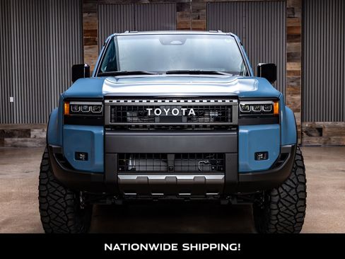 Used 2025 Toyota Land Cruiser image 4