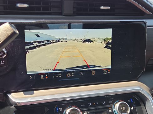 Used 2024 GMC Sierra 2500 Denali Ultimate AWD/4WD image 25