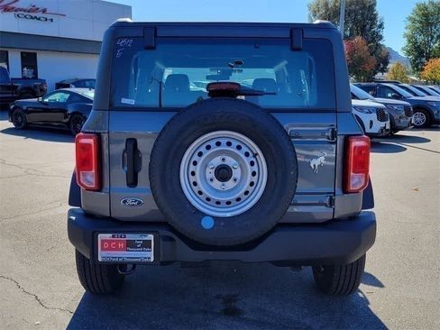 New 2025 Ford Bronco Base image 4