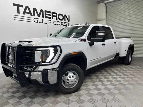 Used 2026 GMC Sierra 3500 Pro w/ 1SA Pro Safety Plus Package AWD/4WD image 2