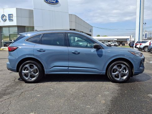 Used 2023 Ford Escape ST-Line w/ Tech Pack #1 image 7