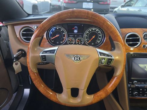 Used 2016 Bentley Continental GT image 3