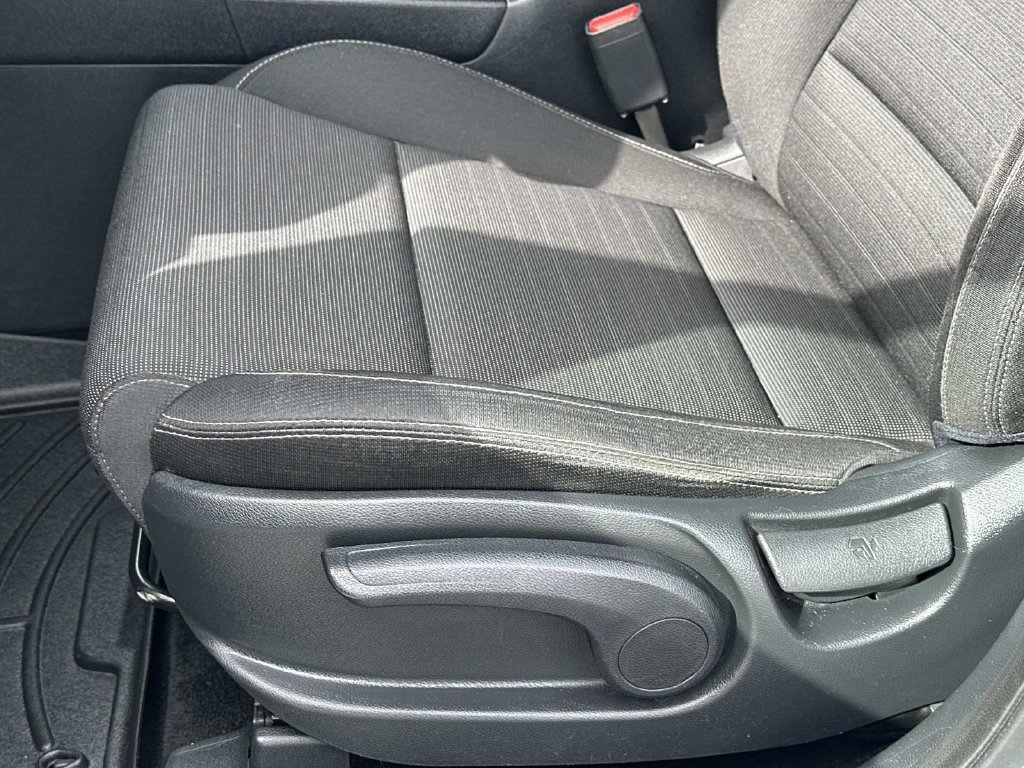 Used 2018 Kia Sportage LX AWD/4WD image 17