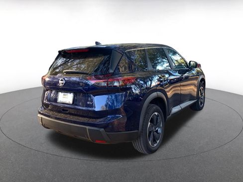 Used 2025 Nissan Rogue SV image 7