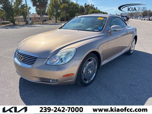 Used 2002 Lexus SC 430 Convertible image 2