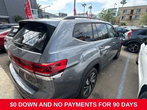 Used 2025 Volkswagen Atlas SE FWD image 4