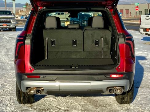 New 2026 Chevrolet Traverse LT w/ LPO, Floor Liner Package image 20