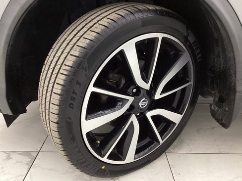 Used 2018 Nissan Rogue Sport SL image 44