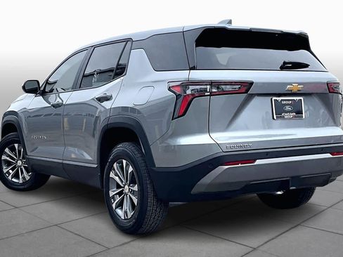 Used 2025 Chevrolet Equinox LT image 11