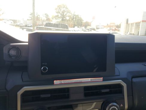 Used 2025 Toyota Tacoma SR image 19