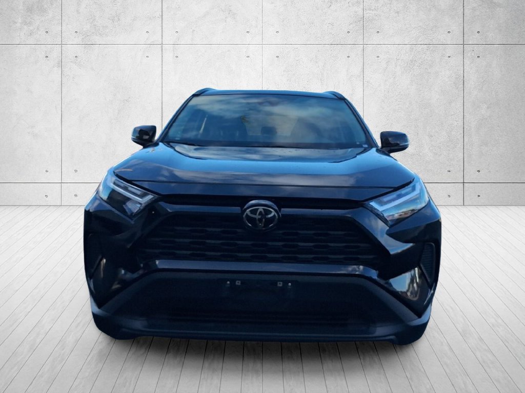 Used 2025 Toyota RAV4 XLE FWD image 2