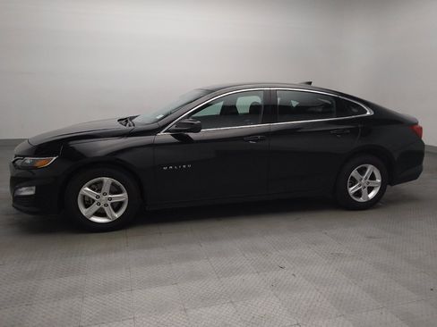 Used 2023 Chevrolet Malibu LT FWD image 2