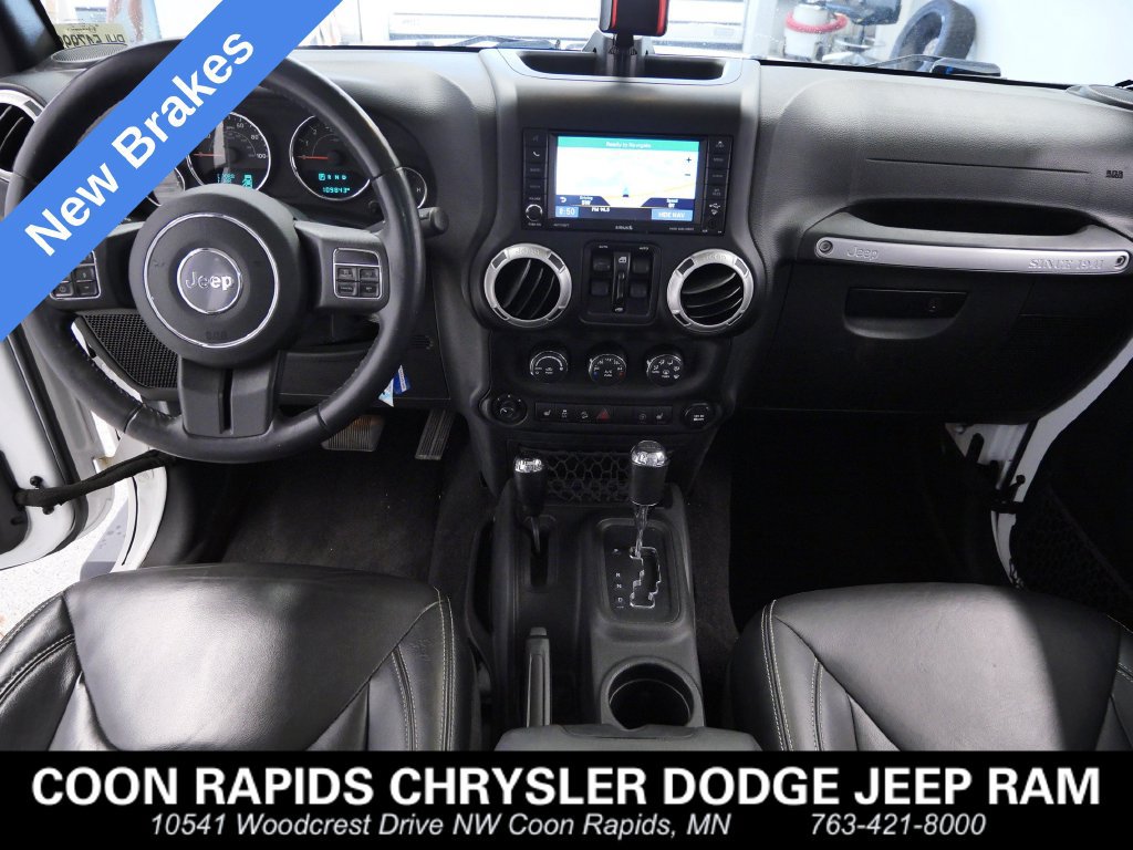 Certified 2017 Jeep Wrangler Unlimited Sahara w/ Connectivity Group AWD/4WD image 13