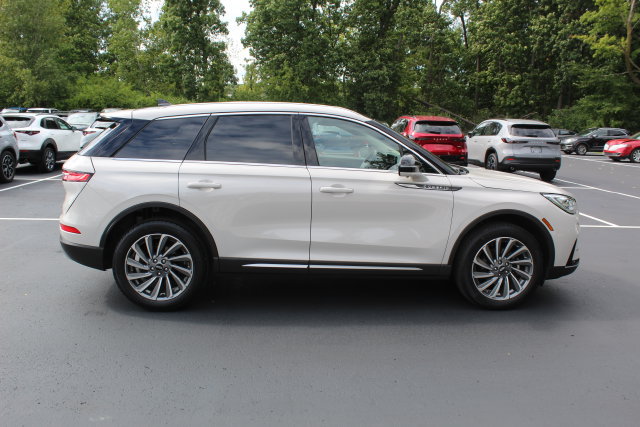 Certified 2023 Lincoln Corsair Reserve w/ Equipment Group 201A AWD/4WD image 2