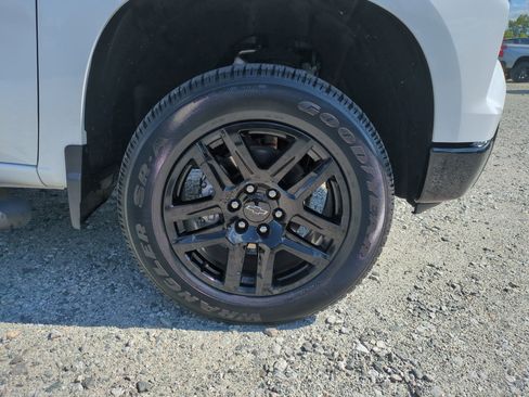 Certified 2024 Chevrolet Silverado 1500 LT Trail Boss w/ LT Trail Boss Premium Package AWD/4WD image 12