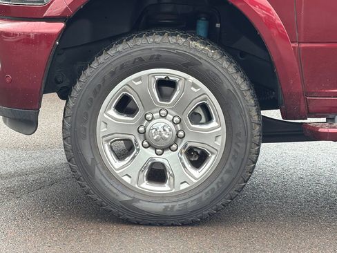 Used 2018 RAM 2500 Laramie w/ Sport Appearance Group AWD/4WD image 25