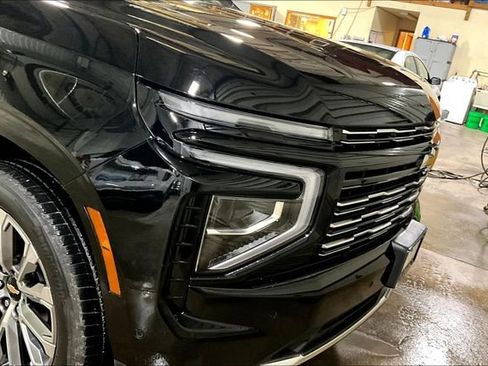 Used 2025 Chevrolet Tahoe High Country image 4