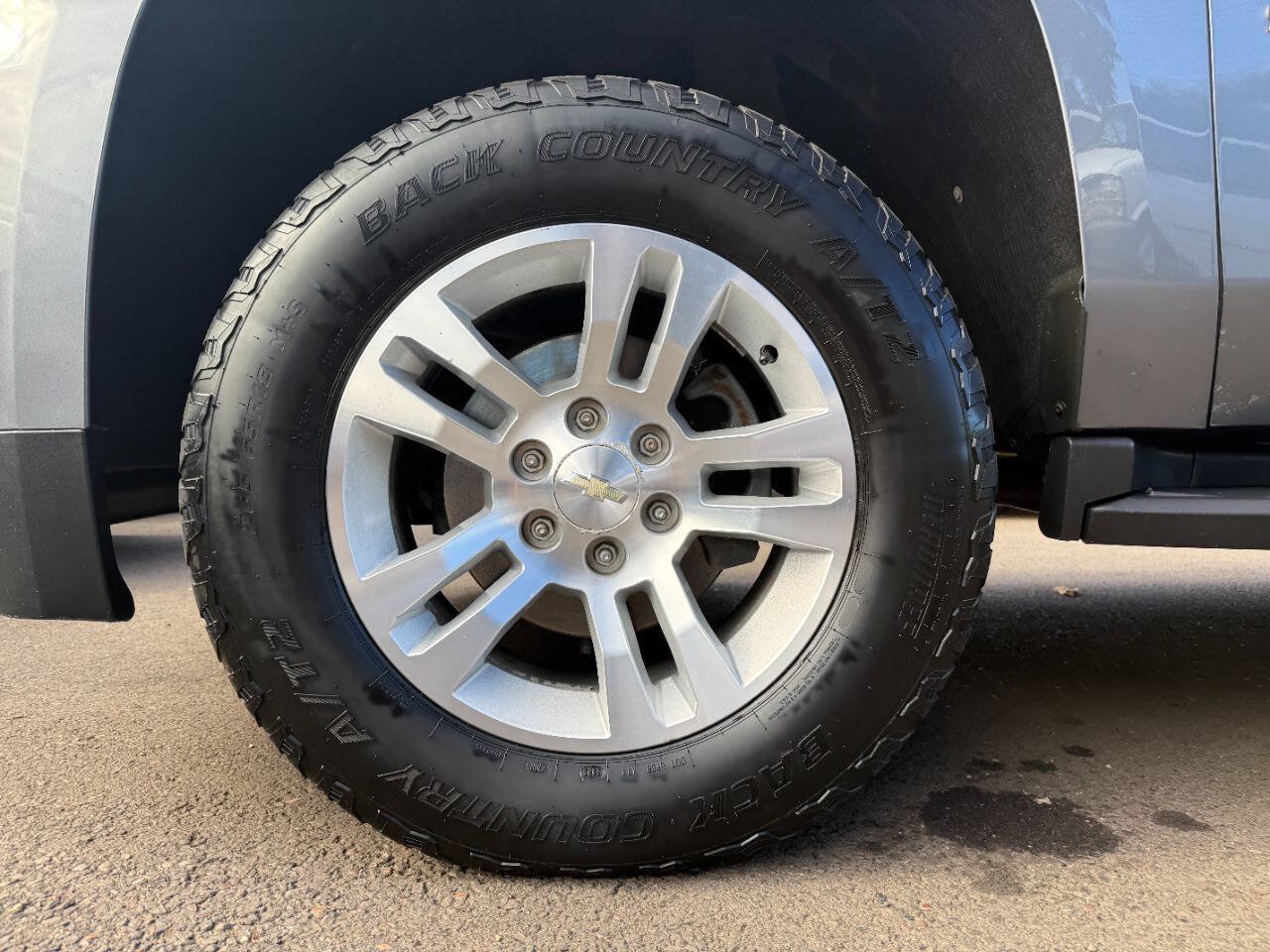 Used 2019 Chevrolet Suburban LT AWD/4WD image 16