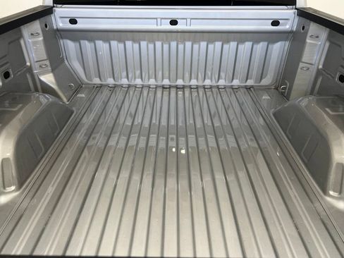 Used 2022 Chevrolet Silverado 1500 Custom RWD image 23
