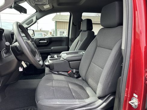 Used 2021 Chevrolet Silverado 1500 Custom Trail Boss w/ Safety Confidence Package AWD/4WD image 3