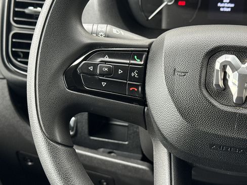 Used 2025 RAM ProMaster 2500 w/ Convenience Group image 18