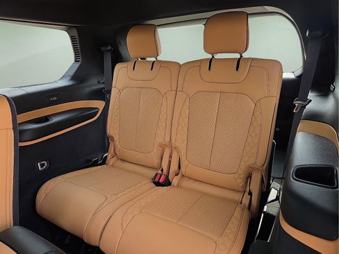 New 2026 Jeep Grand Cherokee L Summit AWD/4WD image 10
