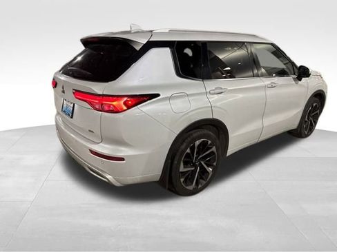 Used 2022 Mitsubishi Outlander SEL image 5