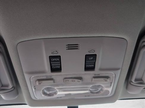 Used 2015 Toyota RAV4 XLE FWD image 18