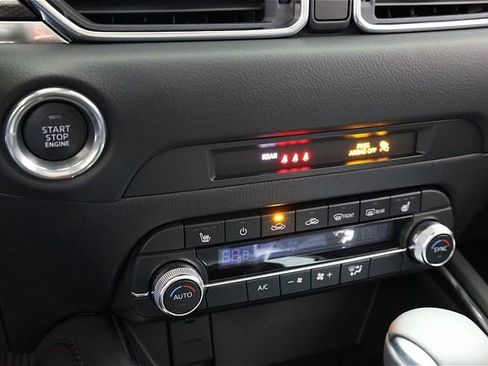 New 2025 MAZDA CX-5 Carbon Edition image 32