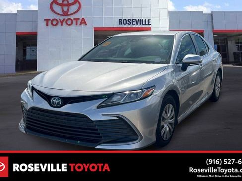 Used 2023 Toyota Camry LE image 1