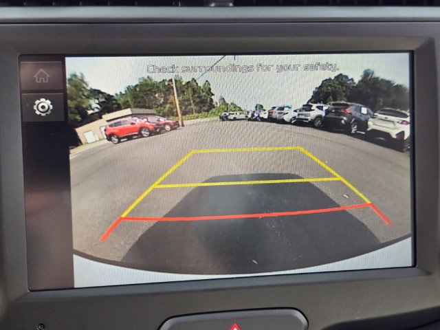 Used 2025 Kia Soul LX w/ LX Technology Package FWD image 31