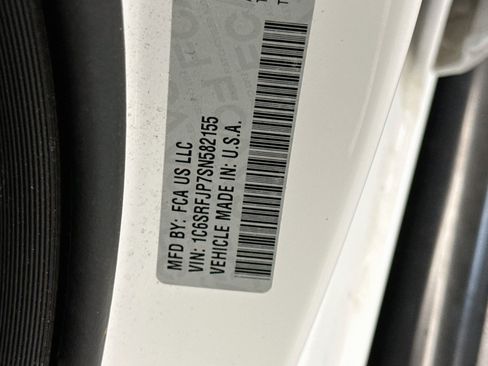 Used 2025 RAM 1500 Laramie AWD/4WD image 12