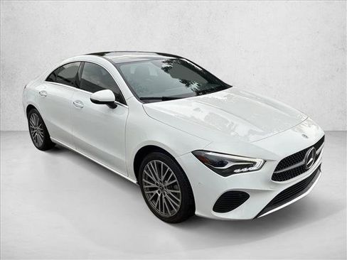 Used 2025 Mercedes-Benz CLA 250 4MATIC image 3