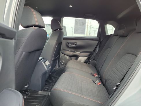 Used 2025 Honda HR-V Sport image 11