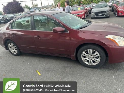 Used 2011 Nissan Altima 2.5 S w/ Convenience Pkg FWD image 4