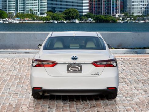 Used 2023 Toyota Camry LE image 6