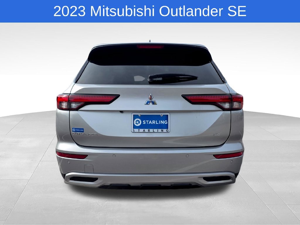 Used 2023 Mitsubishi Outlander SE FWD image 8
