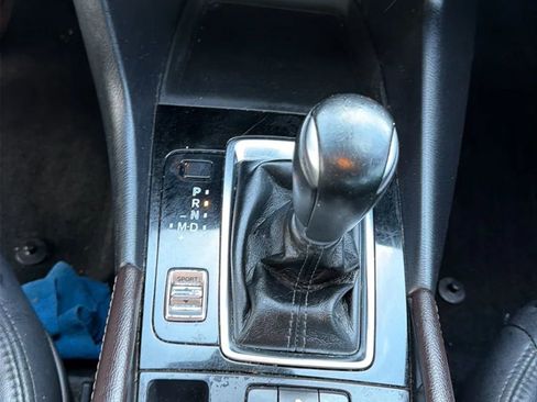 Used 2018 MAZDA MAZDA3 Touring image 40