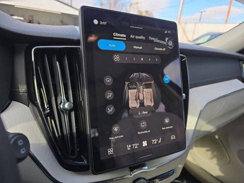 New 2026 Volvo XC60 B5 Ultra w/ Protection Package Premier image 29