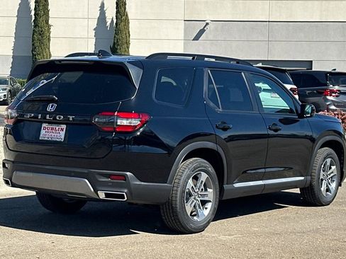 New 2026 Honda Pilot EX-L image 4
