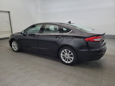 Used 2020 Ford Fusion SE image 3