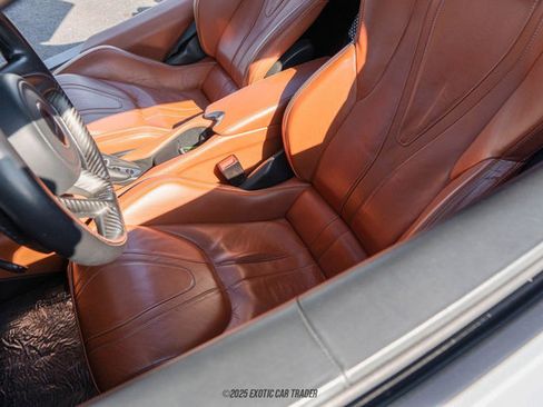 Used 2018 McLaren 720S Luxury image 42