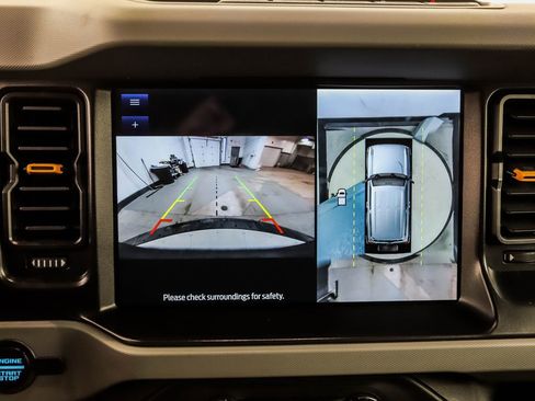 Used 2021 Ford Bronco Badlands image 15