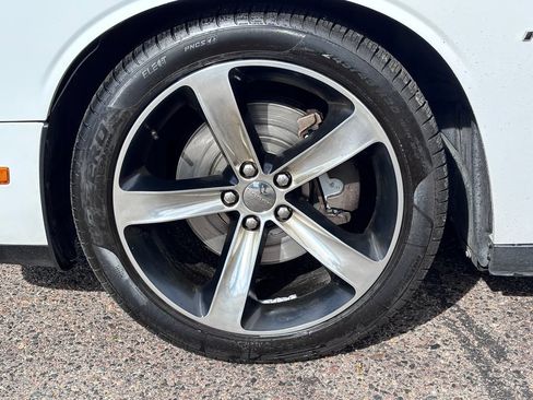 Used 2014 Dodge Challenger R/T RWD image 14