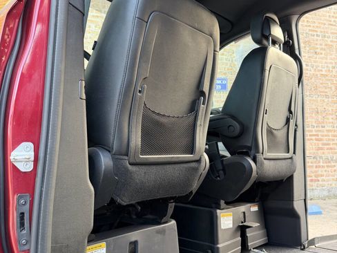 Used 2015 Dodge Grand Caravan R/T w/ Safety Sphere Group image 23