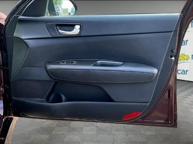 Used 2016 Kia Optima LX FWD image 19